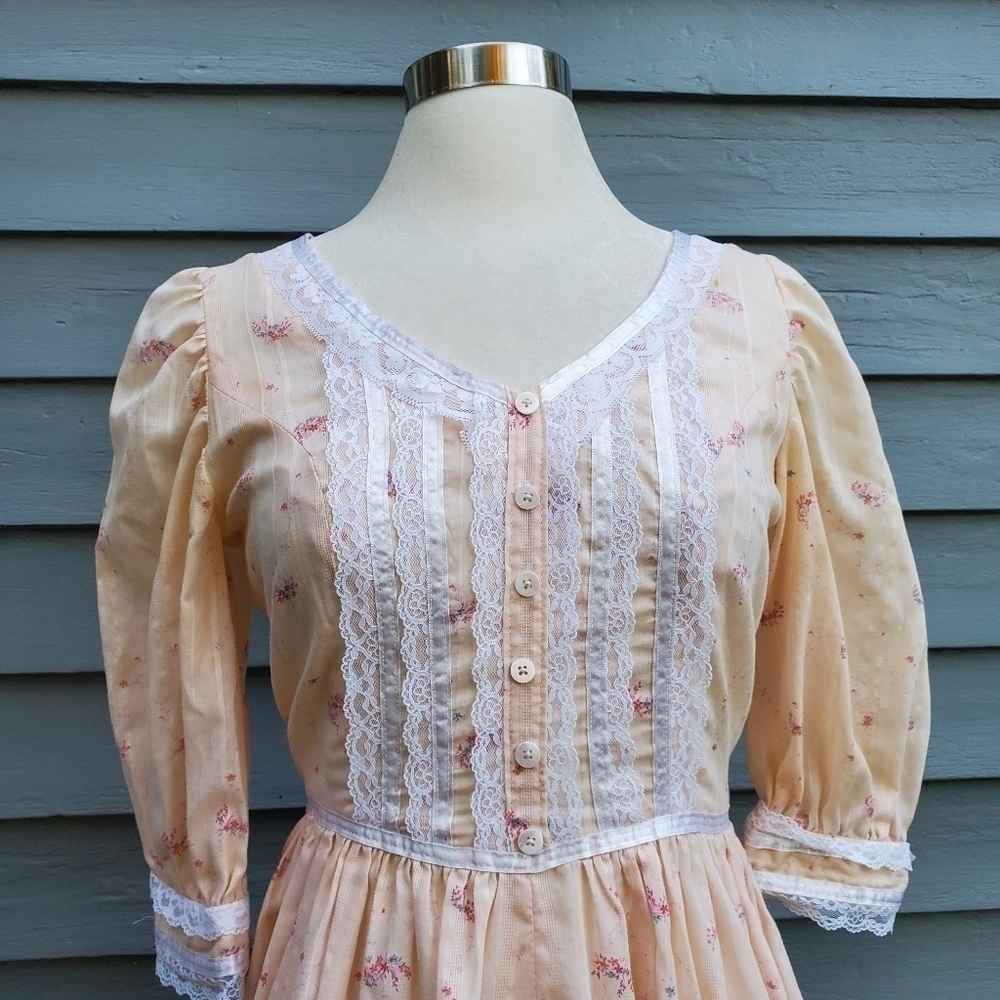 Vintage 70s Handmade Cottagecore Prairie Peach Pink Floral‎ Lace Midi Dress Sm - Picture 2 of 8